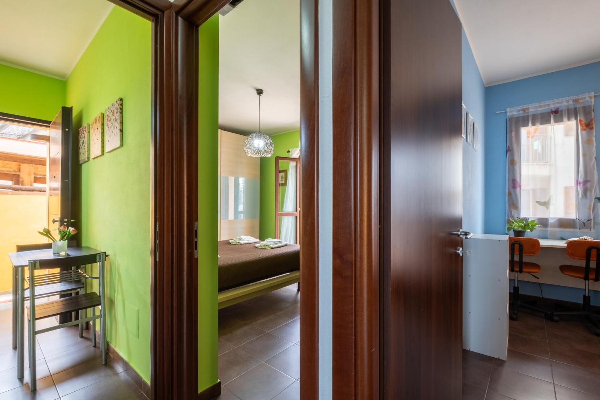 Butterfly Apartment Cagliari - Self Check-In, No Kitchen Exterior photo
